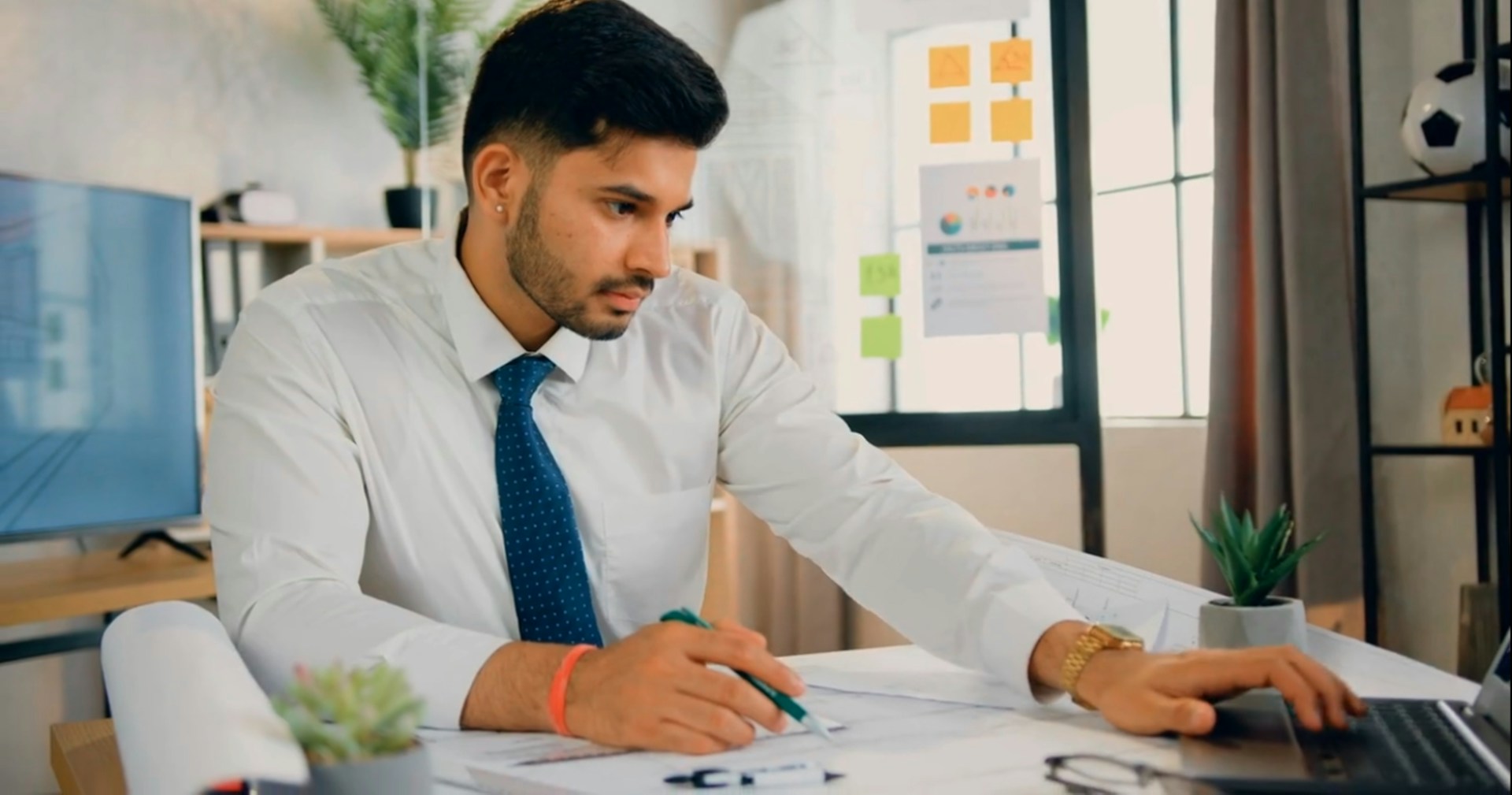 6 B2B Databases That Work Well for Startup Sales Teams