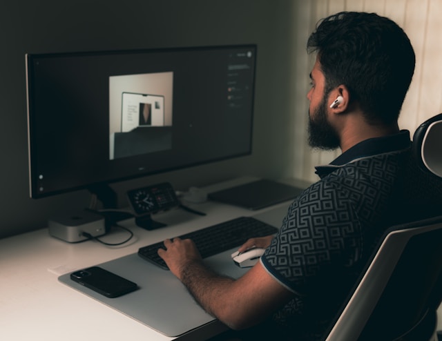 Top 4 Automotive Software Development Companies for Connected Mobility Projects